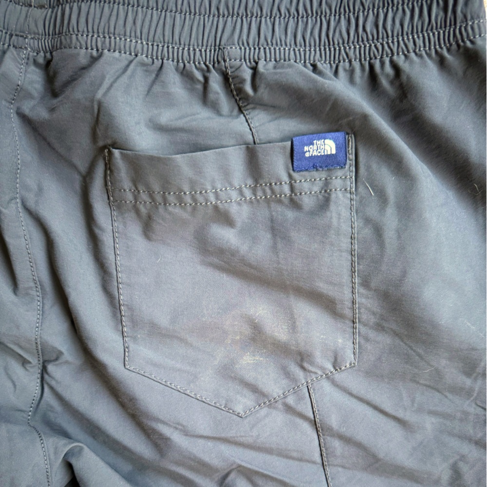 North Face Lightweight Performance Hiking Pants. Women’s 12 Charcoal 30” Inseam.